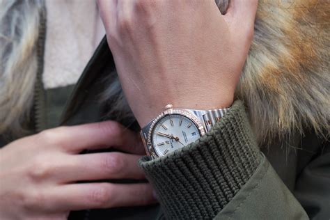 who wears breitling|breitling women's chronomat.